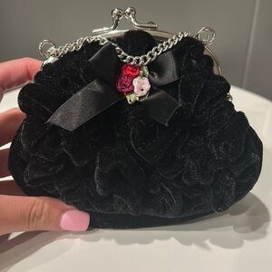 kisslock purse